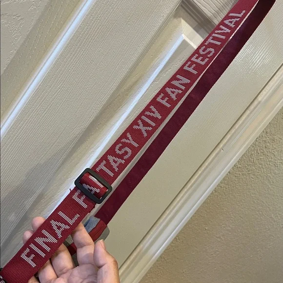 Final Fantasy XIV Fan Festival 2023-24 Crossbody Bag - Picture 4 of 12